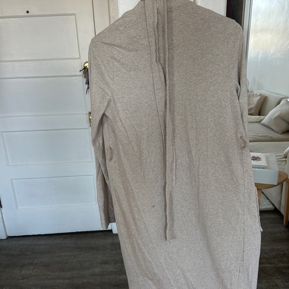 Under The Canopy Robe - Picture 4 of 5